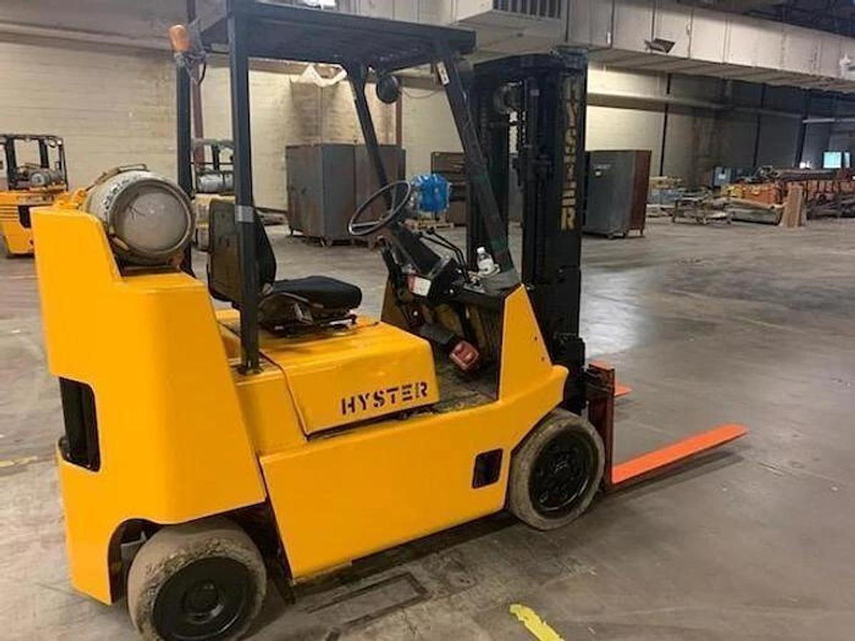 Used 8,000 POUND HYSTER S80XLBCS PROPANE FORKLIFT PF