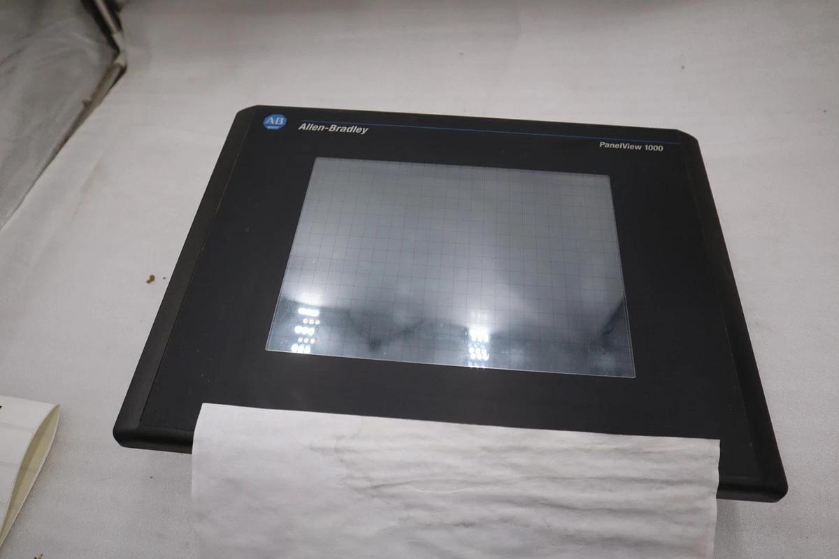 Allen Bradley 2711-T10C15L1 /C PanelView 1000 10.4" ControlNet - STOCK SGF-16