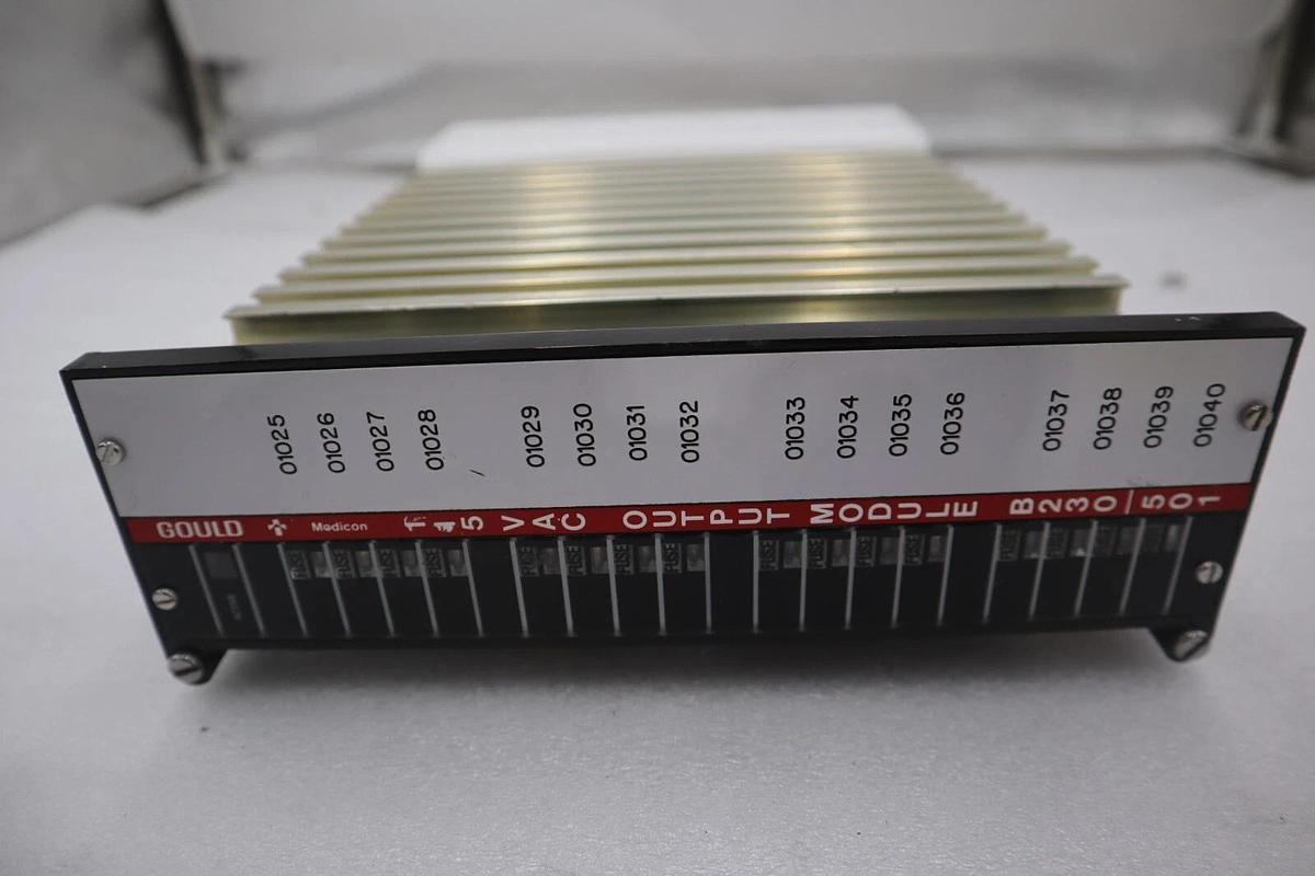 Used SCHNEIDER ELECTRIC B230-501 PLC MODULE STOCK G577