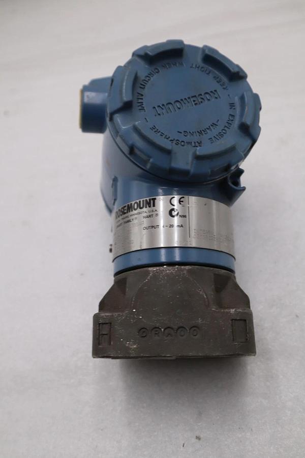 Used NEW Rosemount 3051CD1AG2A1AE5S5 Pressure Transmitter STOCK L-97C