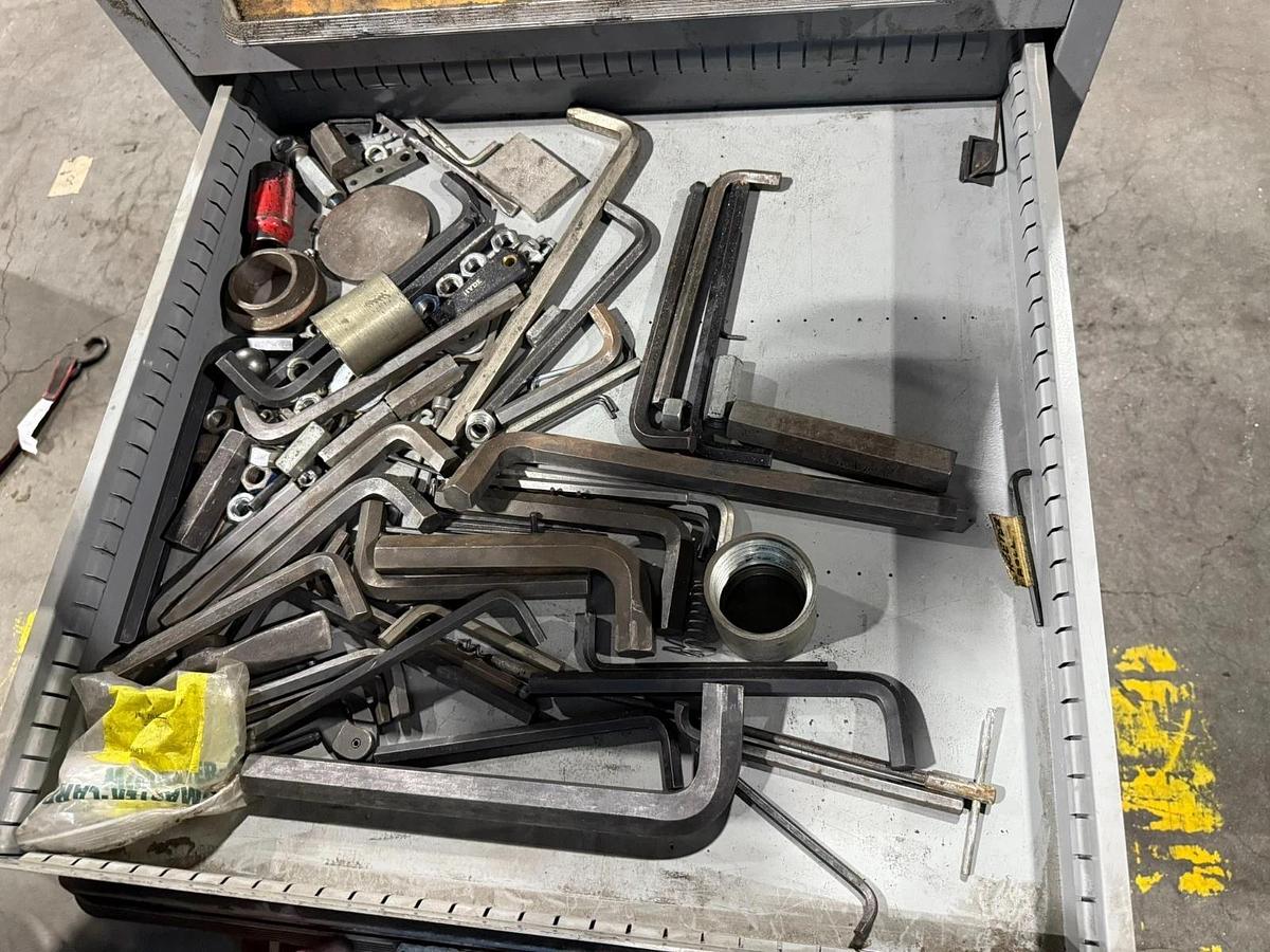 Used LYON 11 DRAWER CABINET MSS II SAFETYLINK 30"X28"X60" (NO CONTENTS)