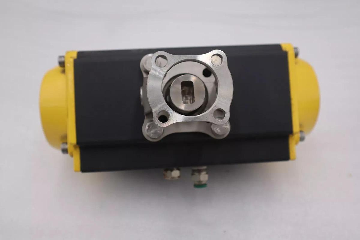 Used Sharpe SPN II 085 Double Acting Rack and Pinion Pneumatic Actuator STOCK 1550-A