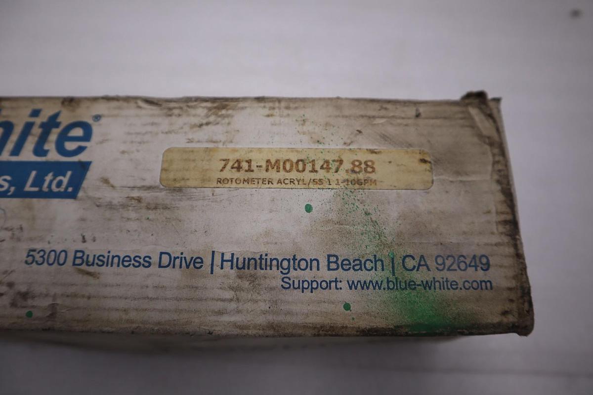 Used NEW OPEN BOX Blue White Industries F-40750LN-16 1" Flow Meter STK 5711CC