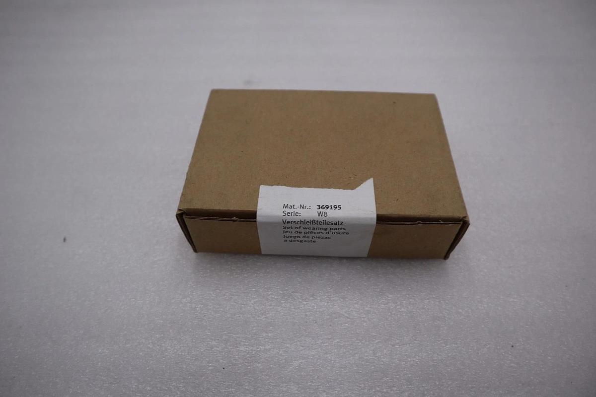NEW DNC-32-PPVA Genuine FESTO 369195 REPAIR KIT STOCK H957A