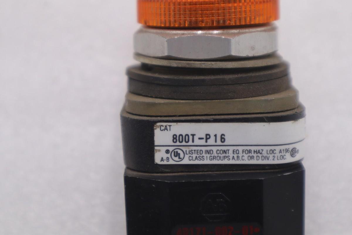 Used ALLEN BRADLEY 800T-P16 LIGHT STOCK #K-3695
