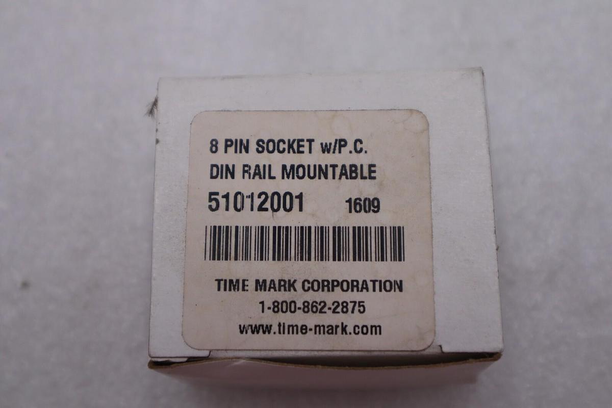 Used NEW OPEN BOX Time Mark 51012001 8-Pin Socket 600V DIN Rail Mountable STK L-321-A