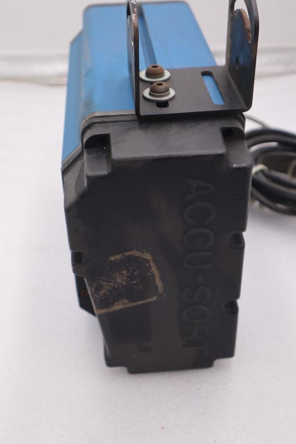 Used ACCU-SORT 24I SERIES II LASER BAR CODE SCANNER STOCK #2798