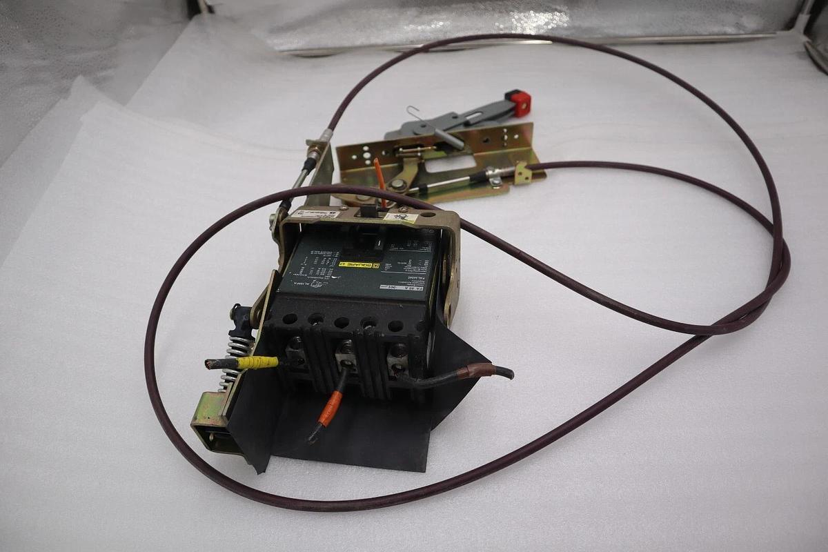 Used SCHNEIDER ELECTRIC 9422CFA10 SQUARE D FAL34040 STOCK 2401A