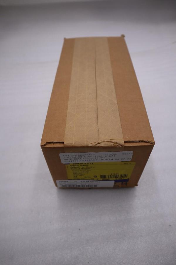 NEW SCHNEIDER ELECTRIC Square D 9001KYK31 CONTROL STATION STOCK G197