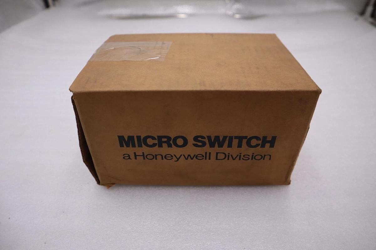 NEW HONEYWELL MICRO SWITCH FE-TRB CONTROL BASE MODULE STOCK 4577