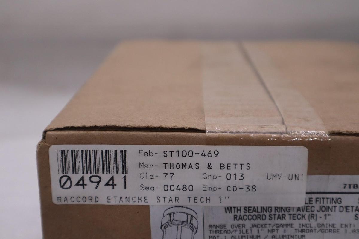 NEW (Box of 10) Thomas & Betts ST100-469 Star Teck Cable Fitting 1" STK GF957