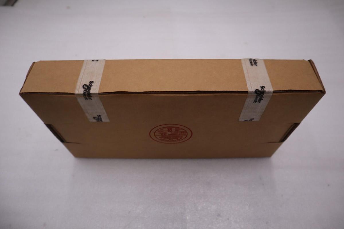 NEW Schneider 140DAO84210 Module 140DA084210 STOCK G172A