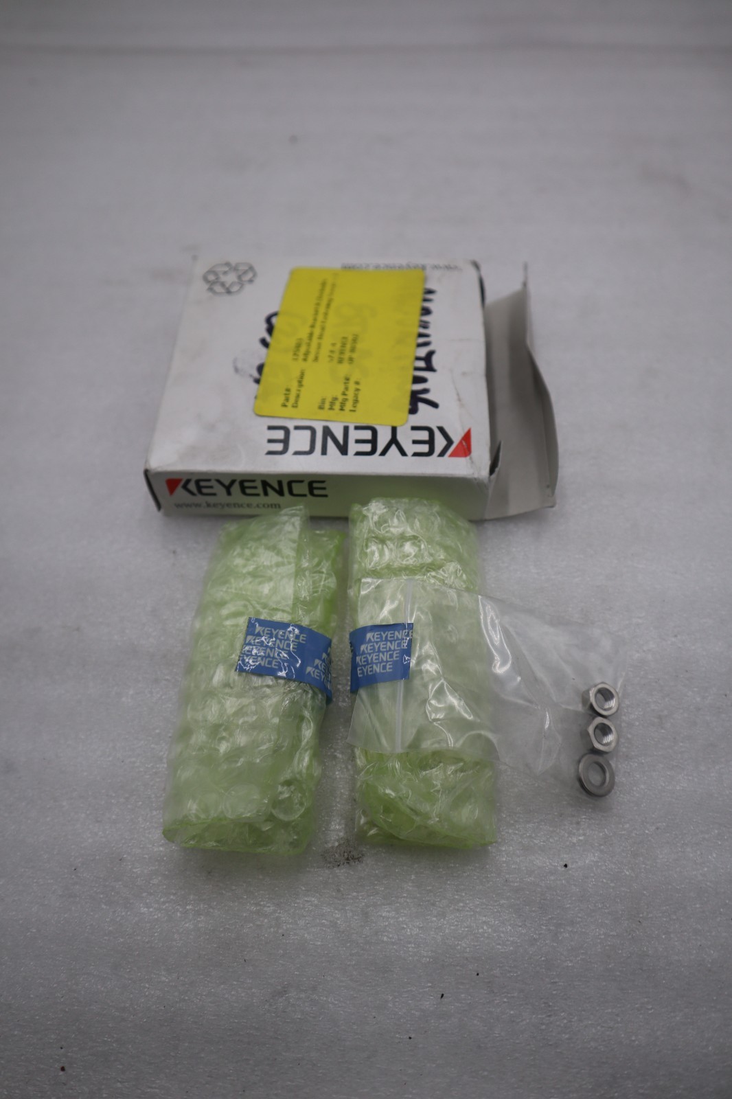 Used NEW OPEN BOX Keyence OP-88502 Adjustable Bracket STK K2097CC