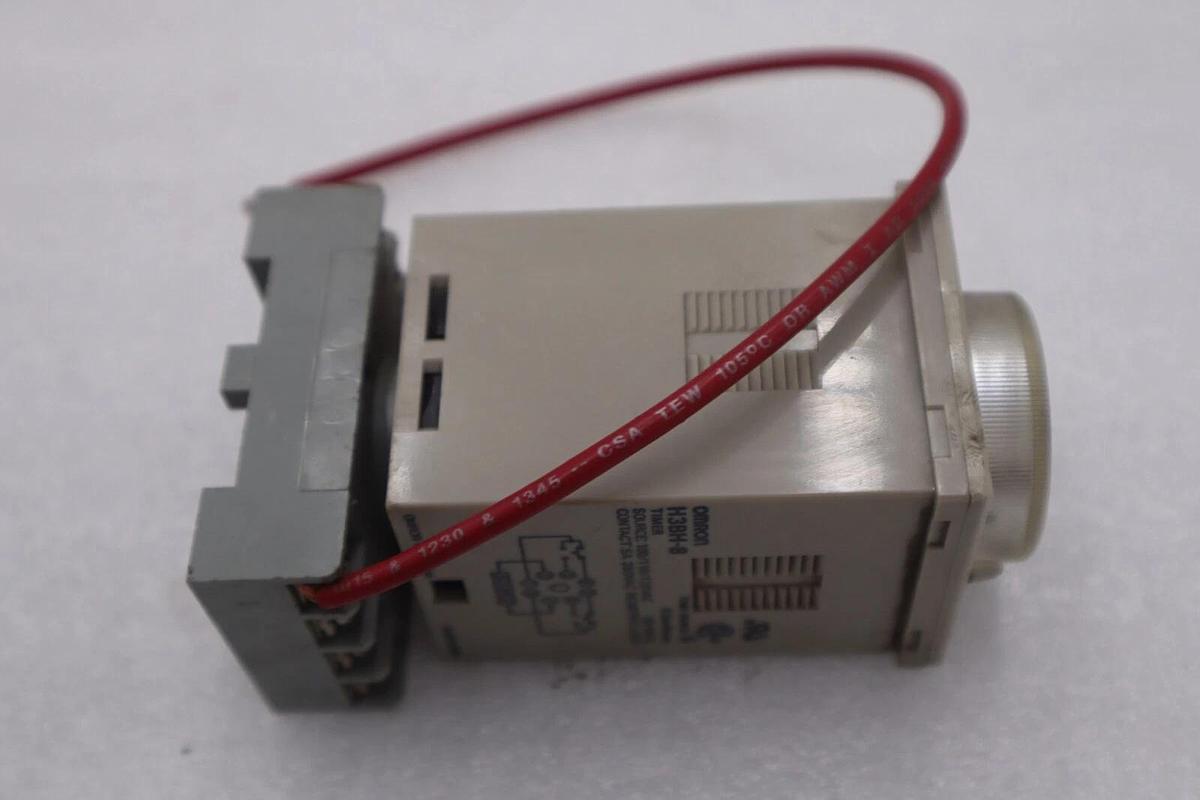 OMRON H3BH-8 TIMER 24 VAC 5A 250VAC 50/60HZ STOCK #K-3628