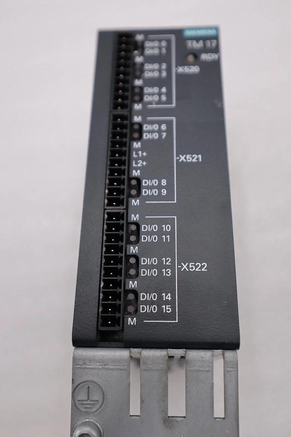 Siemens 6SL3055-0AA00-3HA0 TM17 Terminal Module 16x DI/O 24VDC 0.5A STK H880A