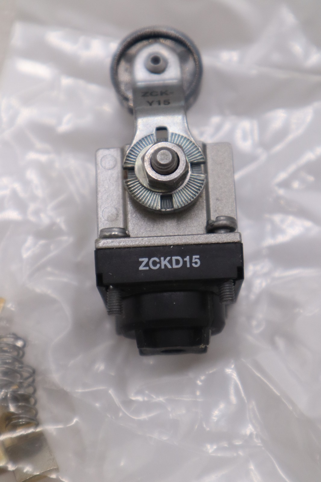 Used TELMECANIQUE ZCKD16 STOCK #L-448A