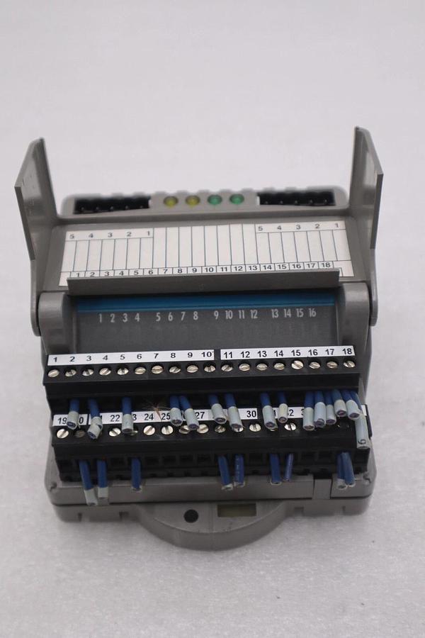 Used GIDDINGS & LEWIS M.1300.7372 R1 Input Module 24VDC SINK/SOURCE STOCK 653-D