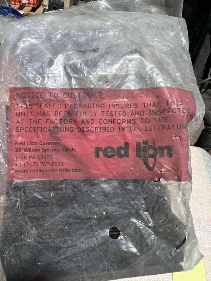 Used RED LION CONTROLS PAXLR000 115/230VAC NEW OPEN BOX STK L818CC
