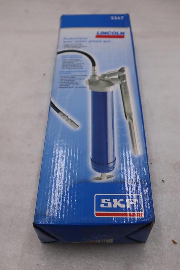 Lincoln 1147 Lever Grease Gun SKF NEW OPEN BOX STK GF199A