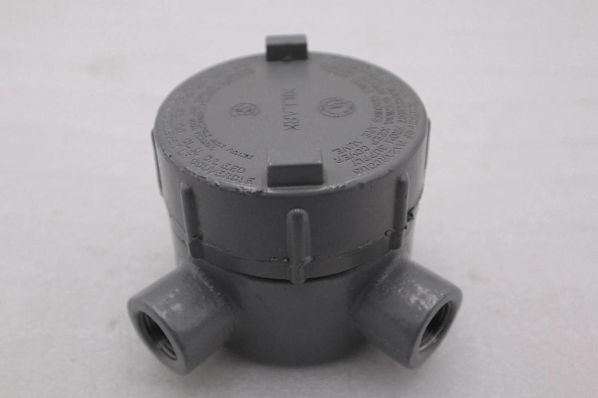 NEW OPEN BOX Killark Geclt-1 Conduit Outlet Body STOCK 2034-A