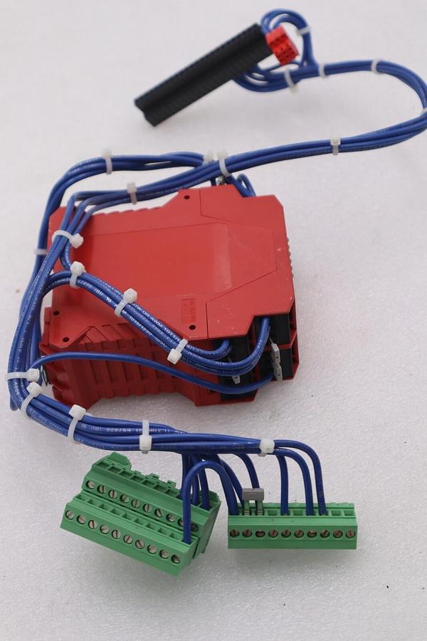 Used ALLEN-BRADLEY 440R-M23151 SER B 24VAC 250V SAFETY RELAY STOCK #K-2263