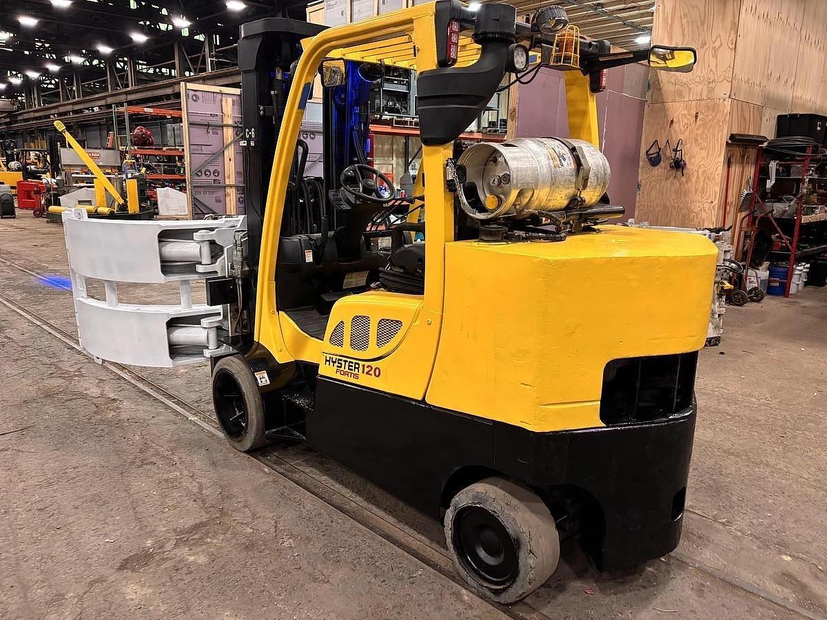 Used 12,000 POUND HYSTER S120FTPRS FORKLIFT WITH 72" CASCADE CLAMP