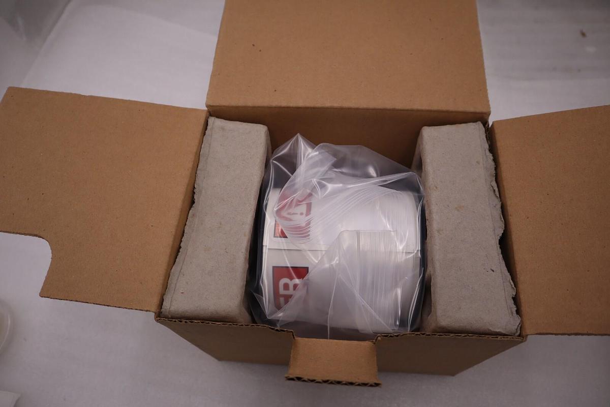 NEW IN BOX BRADY B30-25-595-ANSIDA Label Red/White 4.000 In. 6XHA0 STOCK H96