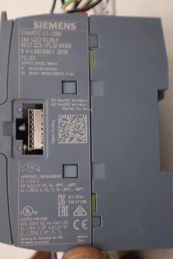 Used SIEMENS 6ES7 223-1PL32-0XB0 / 6ES72231PL320XB0 SIMATIC S7-1200 SM 1223 #GF2076A