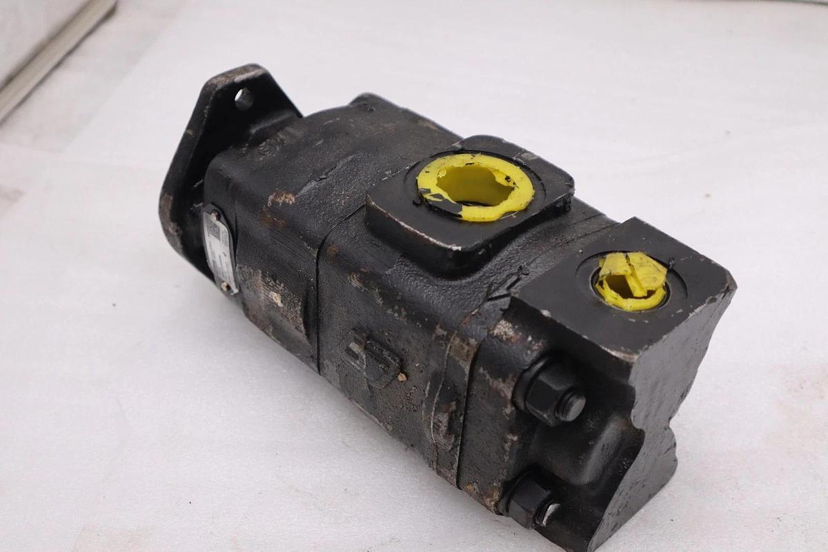 Used 3269121137 Parker Commercial Intertech Gear Pump STOCK H1836