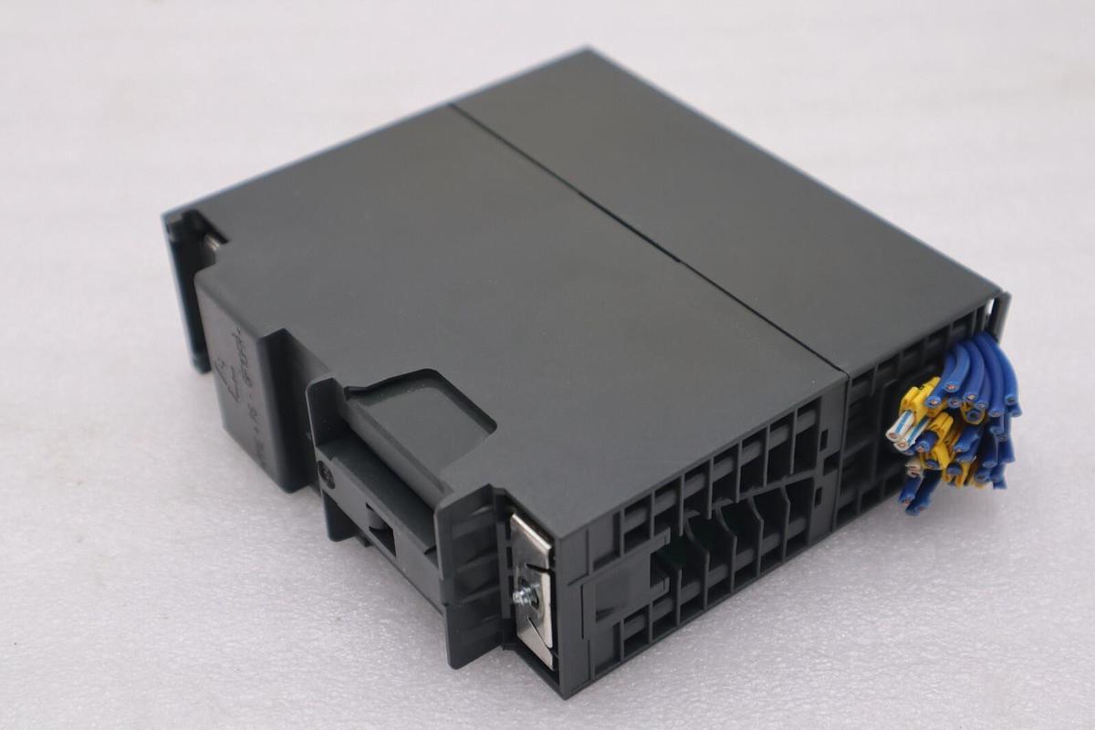 Used Siemens 6ES7 321-1BL00-0AA0 Simatic 7 SM321 Module STOCK K-3926