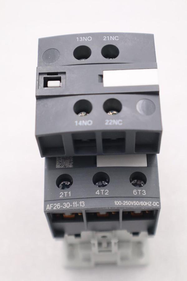 Used NEW ASEA BROWN BOVERI AF26-30-11-13 CONTACTOR 3-P STOCK K-85C