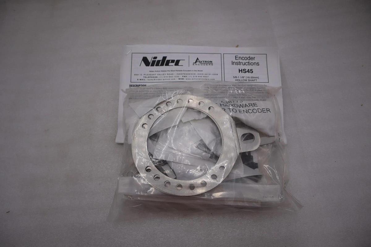 Used AVTRON HS45 / HS45FAYAY8SUA00 INCREMENTAL ENCODER NEW IN BOX STOCK SGF-153