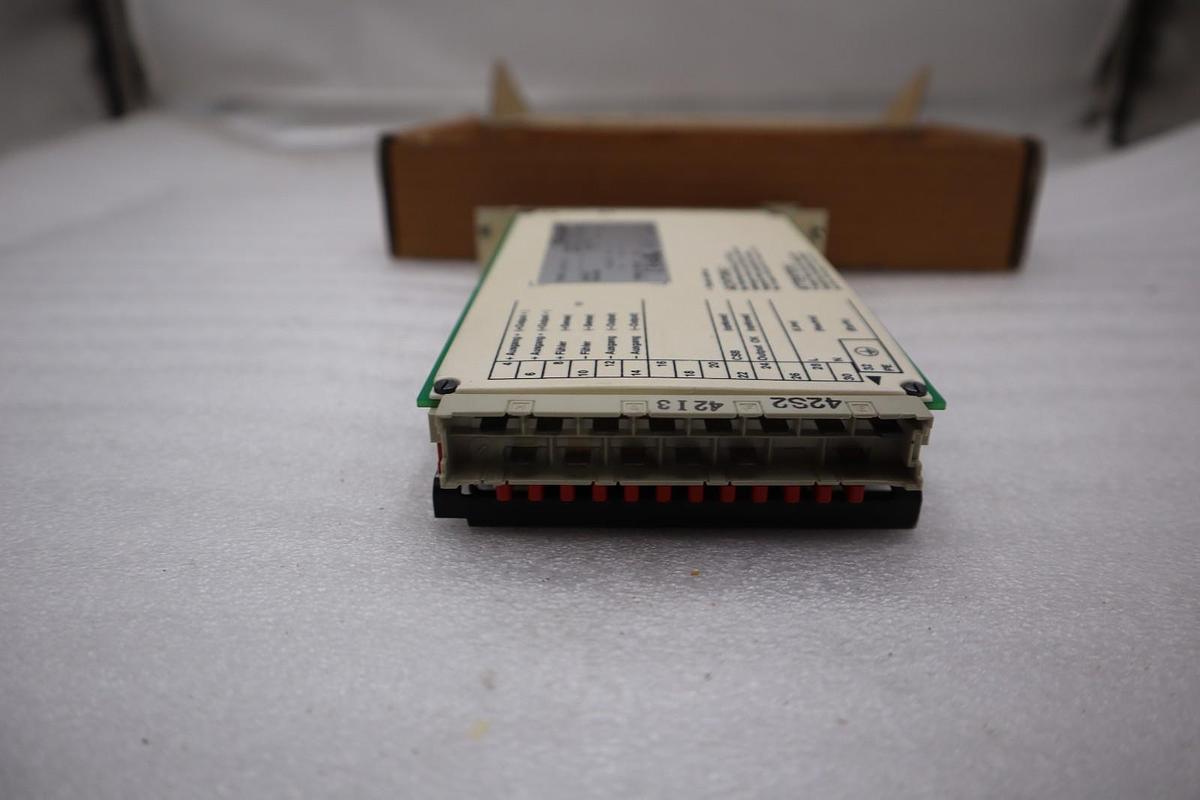 Used NEW OPEN BOX Schroff MAX105 Power Supply STOCK H1414
