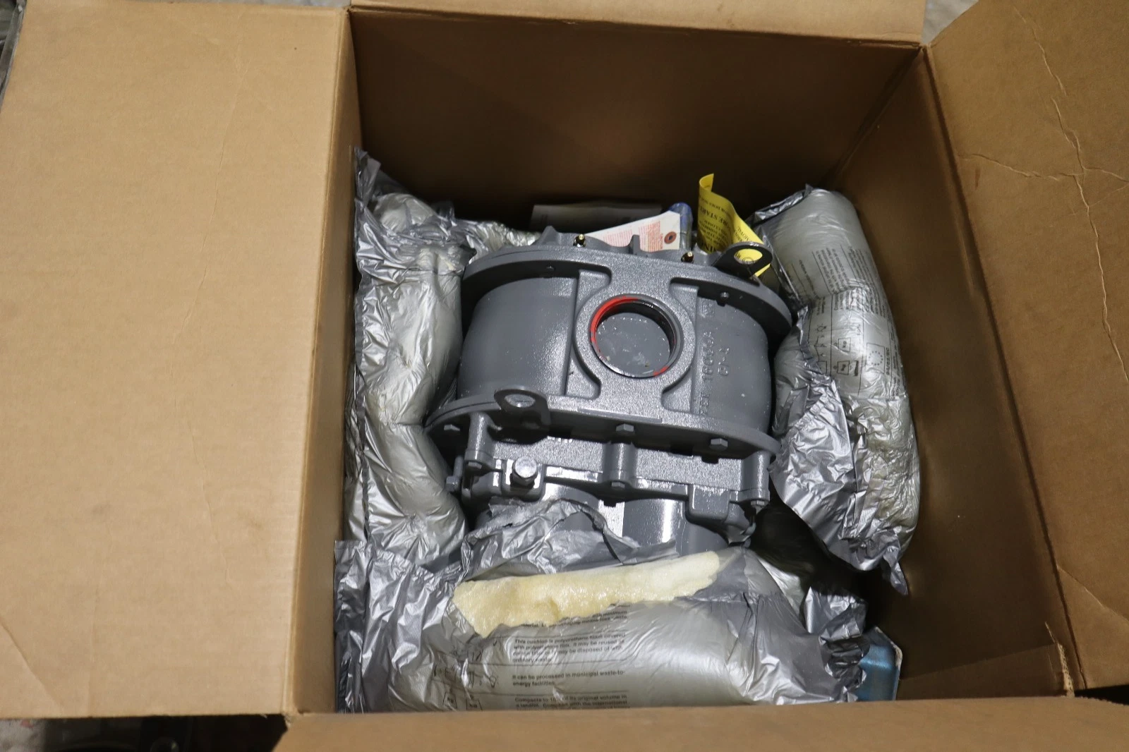 Used 6510902L DRESSER DMD ROOTS Rotary Lobe Blower NEW IN BOX STOCK S-710