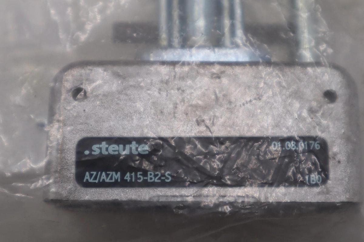 STEUTE AZ/ AZM 415-B2-S Actuator 101203908 STOCK K-3774