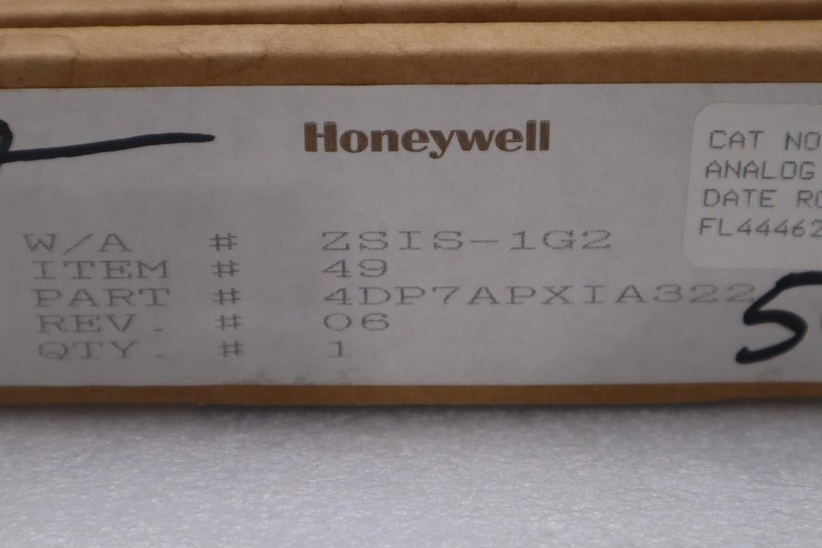 NEW Honeywell 4DP7APXIA-322 / 51302951 Analog Input Module STOCK G52