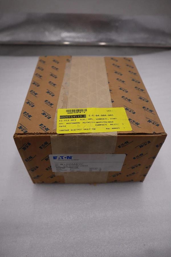 W+200M4CFC CUTLER HAMMER SIZE4 NON REVERSING STARTER 3 POLE NEW SEALED #G275
