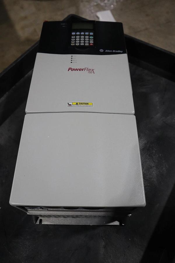 NEW ALLEN BRADLEY 20BD040A0AYNANC0 POWERFLEX 700 DRIVE VFD 30 HP 480 V STK 608-A
