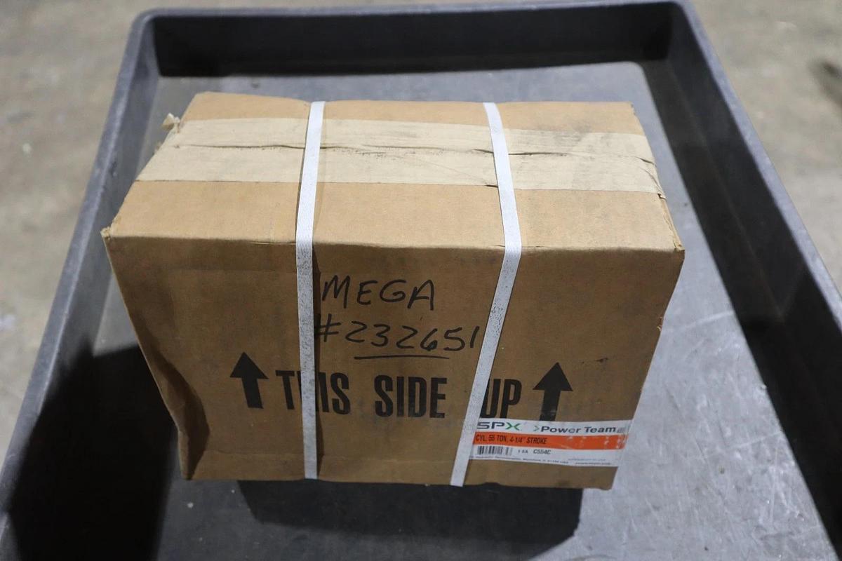 Used SPX POWER TEAM C554C HYDRAULIC CYLINDER 55 TON, 4-1/4" STROKE NEW IN BOX #SGF-10