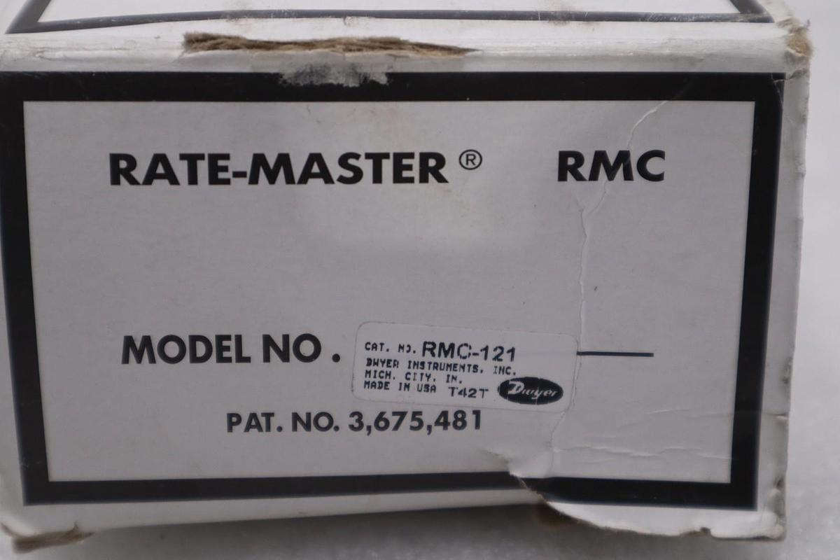 Dwyer RMC-121 RATE MASTER FLOWMETER SCFM AIR - NEW IN BOX - STOCK 865B