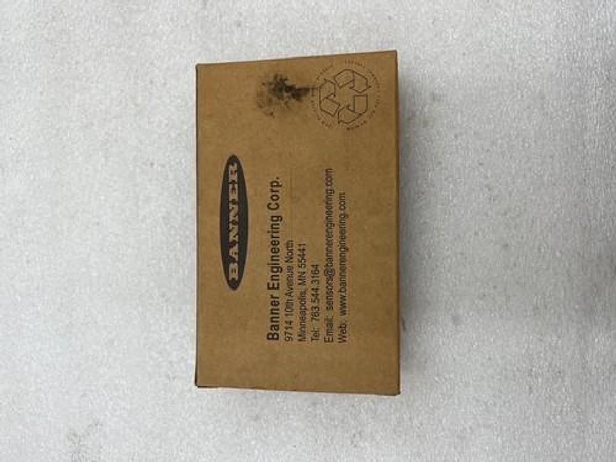 BANNER SL30VB6VYQ Photoelectric Sensor In Box STOCK K-2117