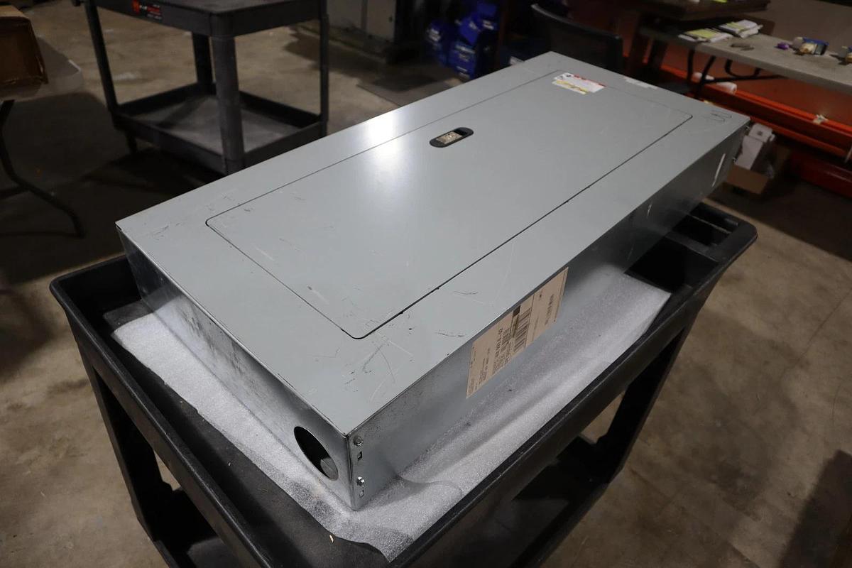 Used SIEMENS P1 250A 208Y/120V P1X42MC250CT MAIN BEAKER STOCK HS43