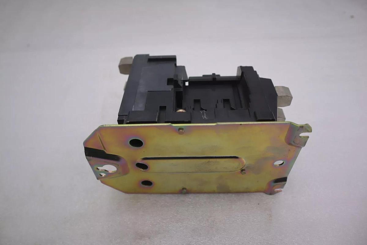 ALLEN BRADLEY 500F-C0H930 SER B NEMA SIZE-2 MOTOR STARTER STOCK K-3725
