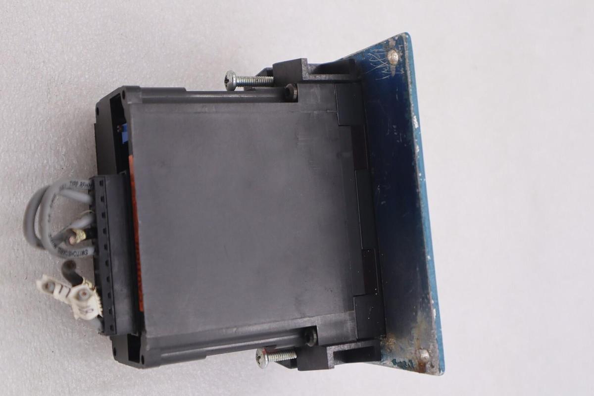 Used Red Lions Controls Model Aplva AC Volt Voltage Converter Used #K-2265