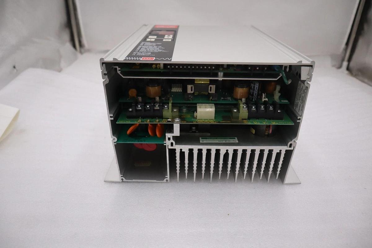 Used NEW Danfoss 175L1017 VLT Type 3002 Variable Speed Drive 440-500V STOCK H1857