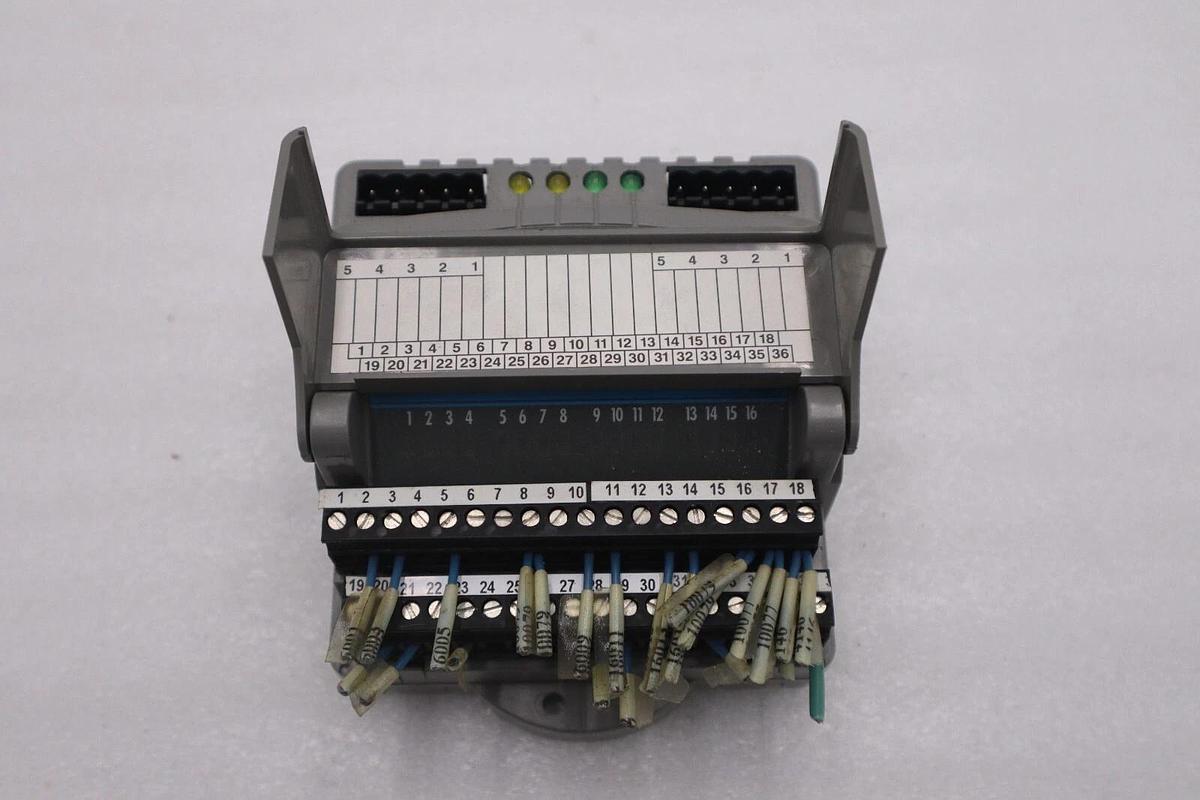 Used GIDDINGS & LEWIS M.1300.7372 R1 Input Module 24VDC SINK/SOURCE STOCK 630-D