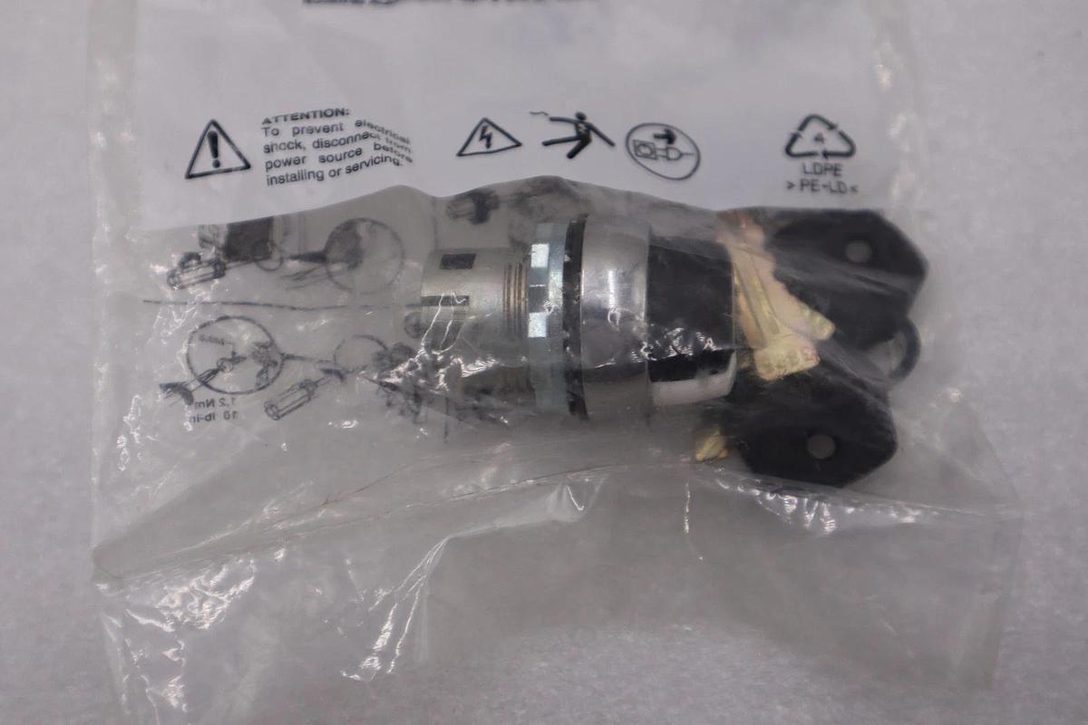 New AB Allen Bradley 800FM-KM21 2 Position Key Switch STOCK H1614A