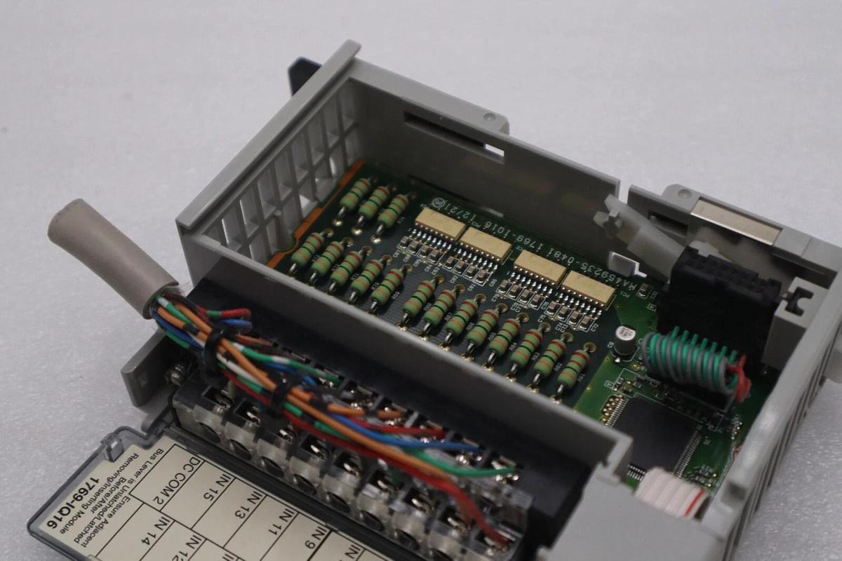 Used ALLEN-BRADLEY 1769-IQ16 SERIES A 16 PT. INPUT MODULE STOCK #K-1561C