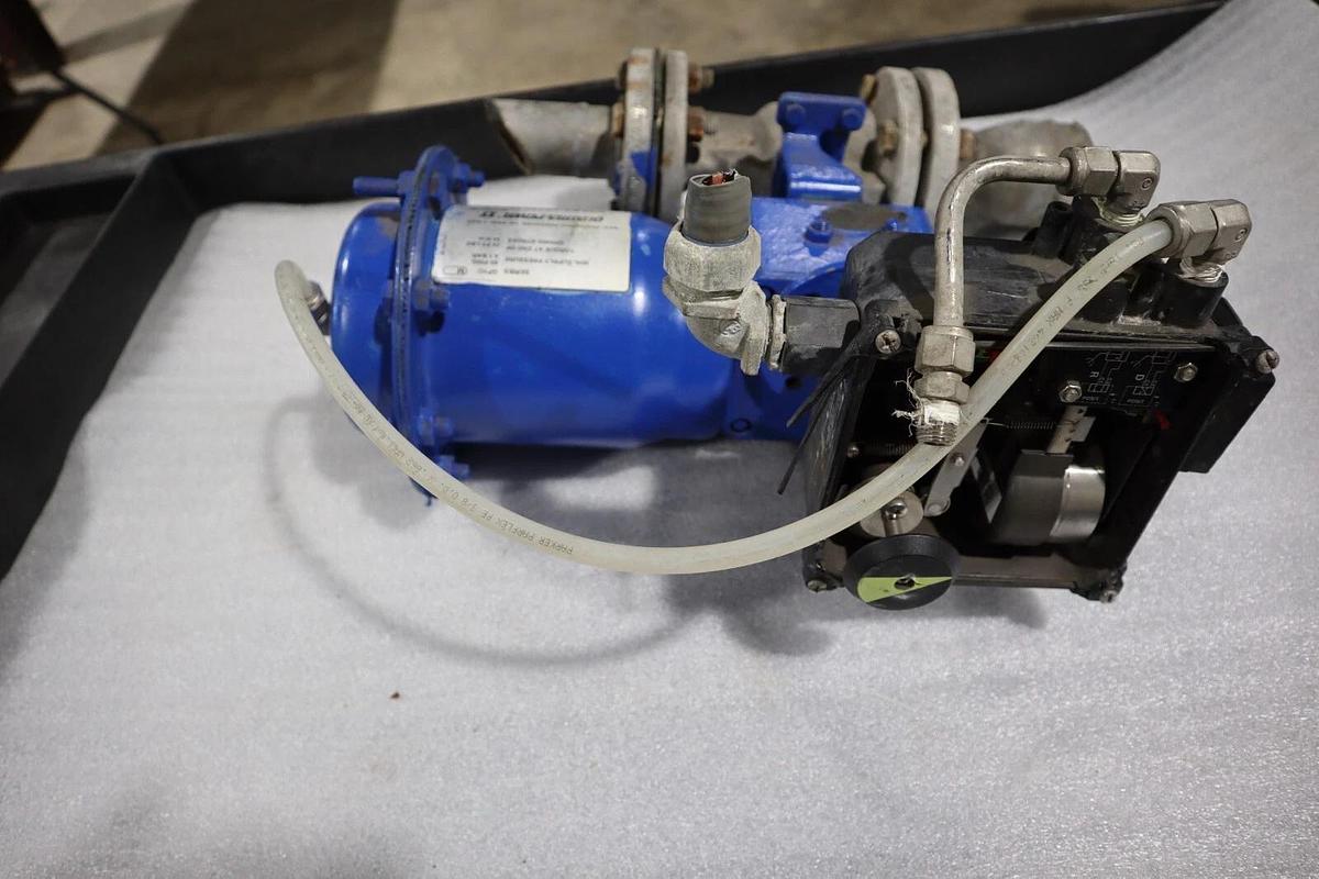 Used 1" Jamesbury Stainless Ball Valve QUADRA-POWR II STOCK S-621