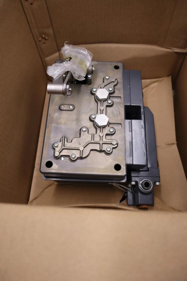 Used FISHER 3610-481-20559 3610J POSITIONERS 1.5PSI - STOCK GF414